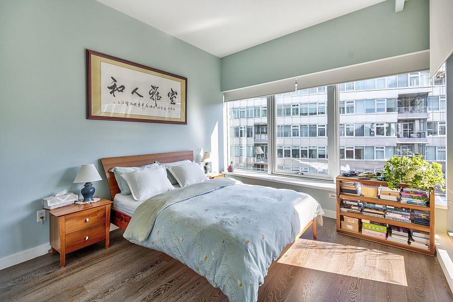 504 181 Athletes Way Vancouver, BC - 26