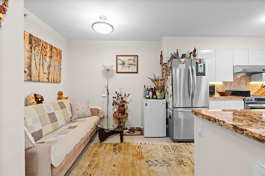 303 1488 Hornby Street Vancouver, BC - 4