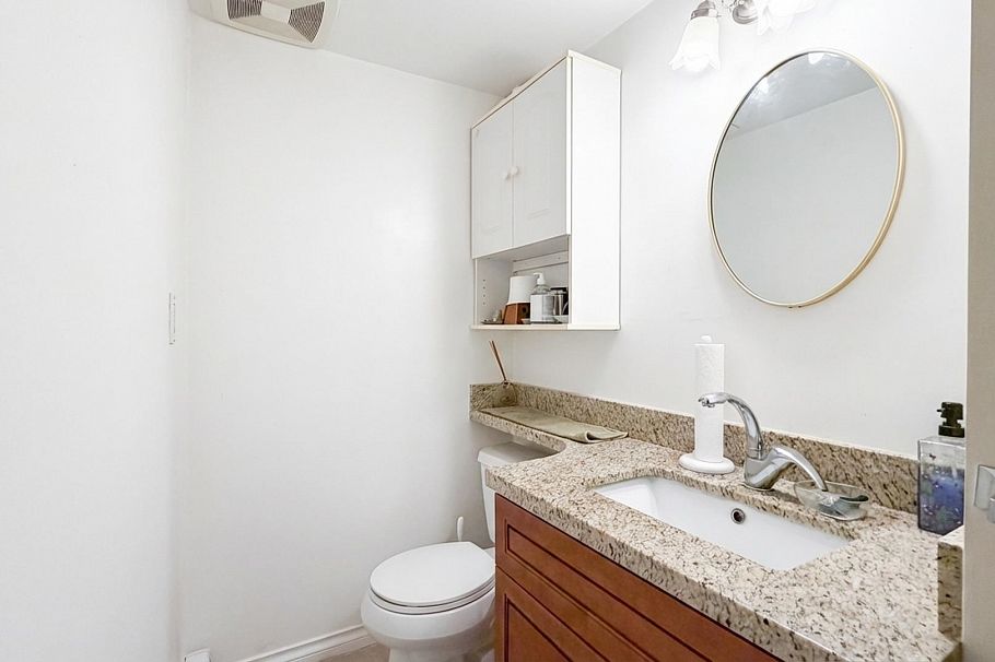 7438 Echo Place Vancouver, BC - 23