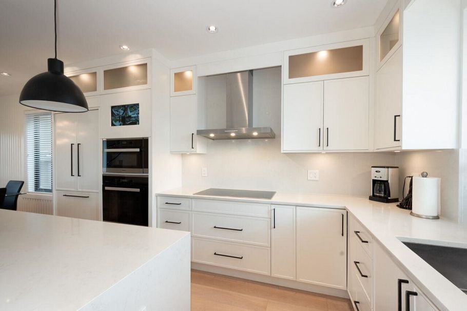 2765 E 27th Avenue Vancouver, BC - 3