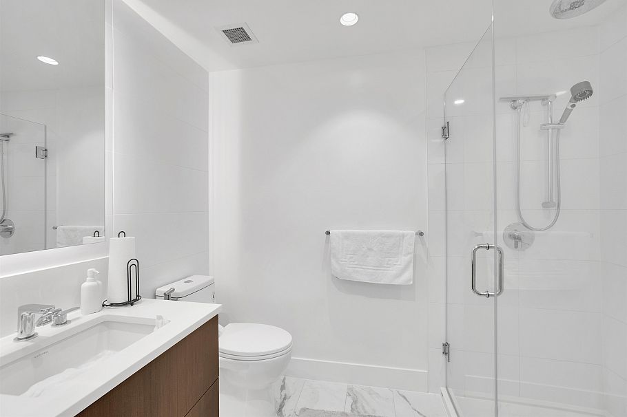 1302 1675 Lions Gate Lane North Vancouver, BC - 20