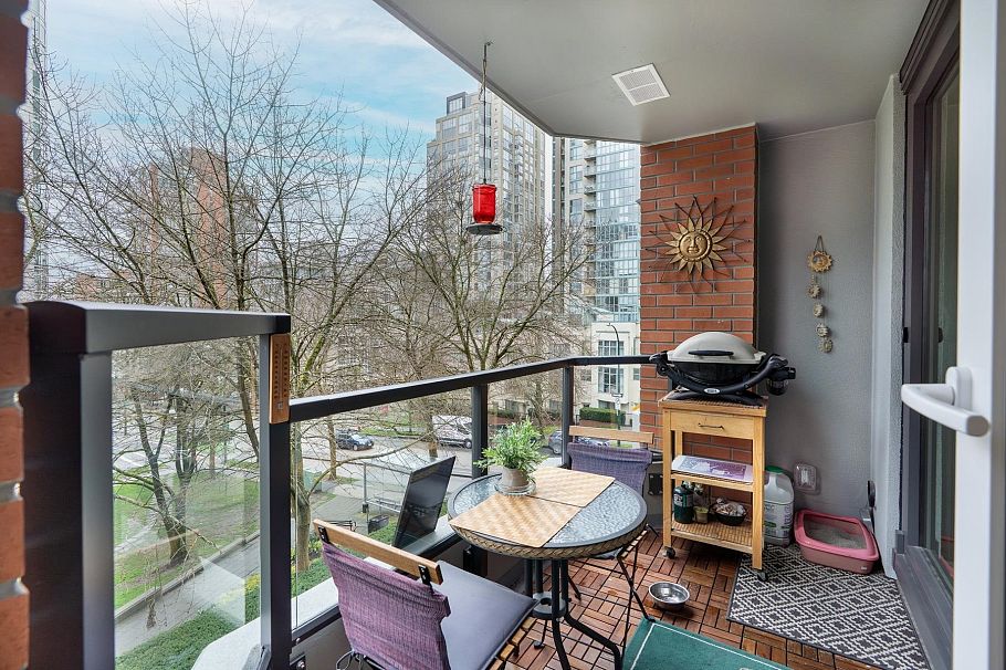 303 1488 Hornby Street Vancouver, BC - 23