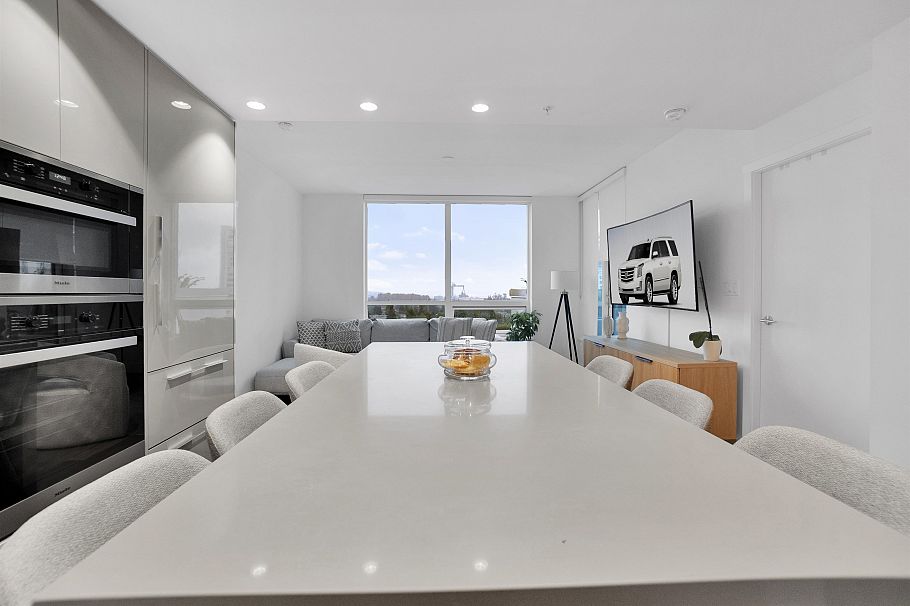 1302 1675 Lions Gate Lane North Vancouver, BC - 10