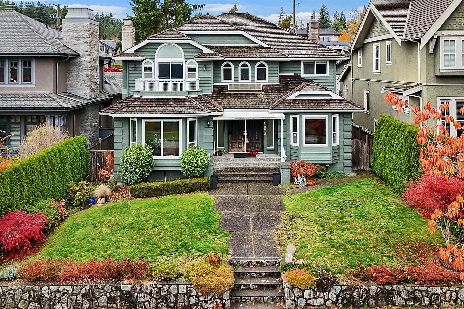 4053 W 38th Avenue Vancouver, BC - 38