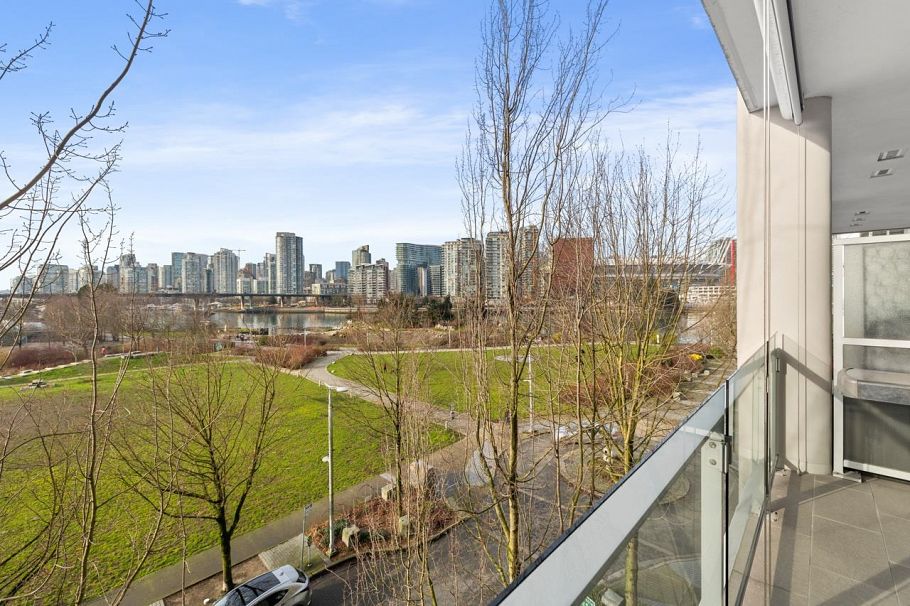 406 1616 Columbia Street Vancouver, BC - 26