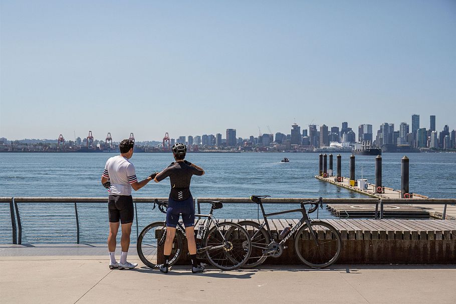 406 305 Lonsdale Avenue North Vancouver, BC - 40