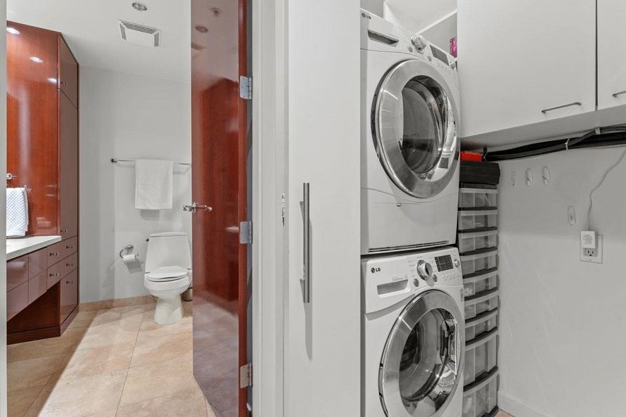 3704 938 Nelson Street Vancouver, BC - 21