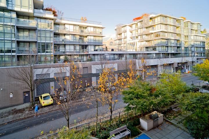 302 2033 W 10th Avenue Vancouver, BC - 3