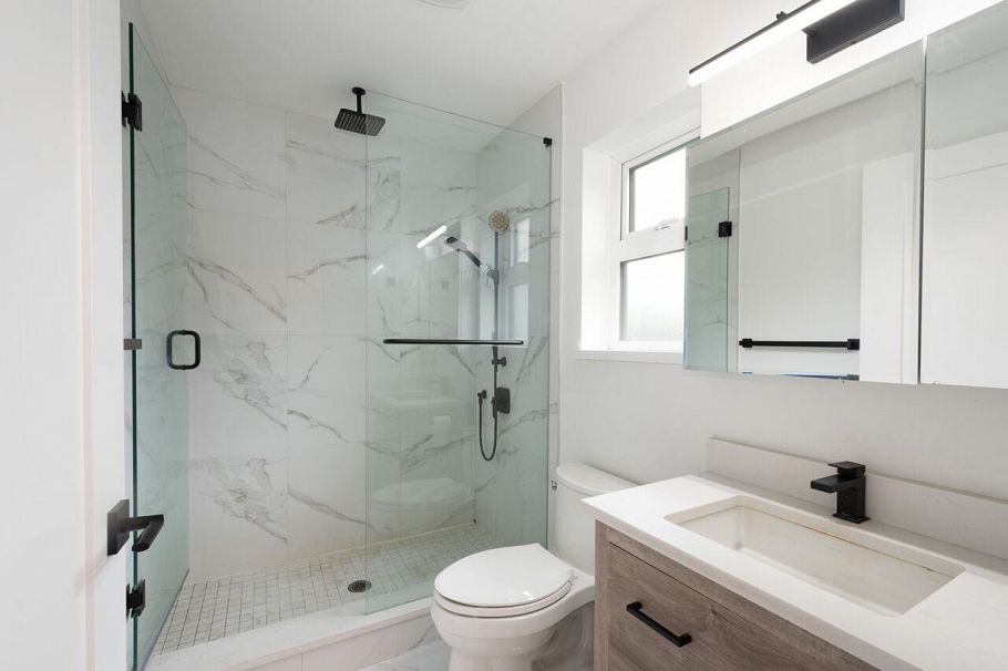 2765 E 27th Avenue Vancouver, BC - 36