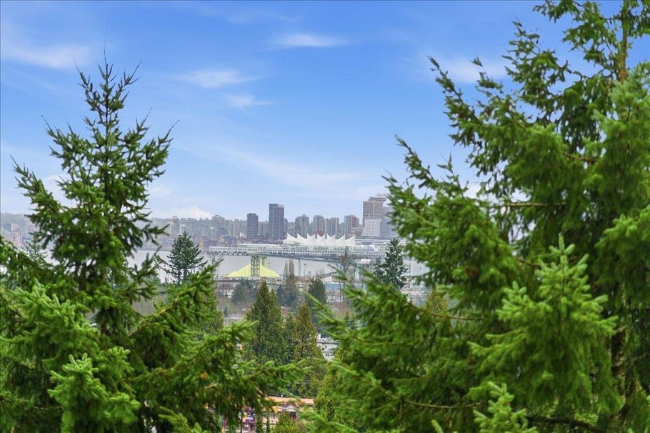 1301 2004 Fullerton Avenue North Vancouver, BC - 19