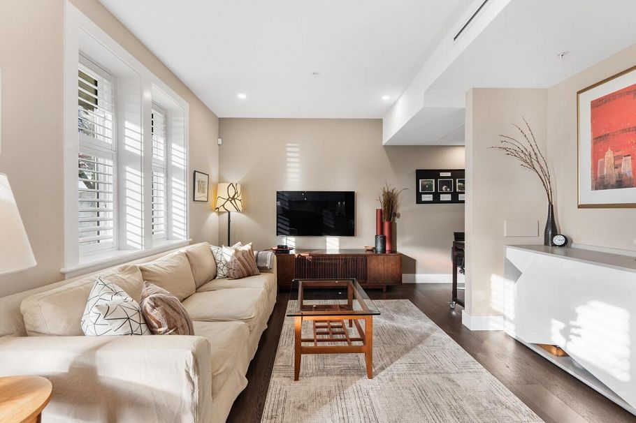 2898 Yukon Street Vancouver, BC - 3