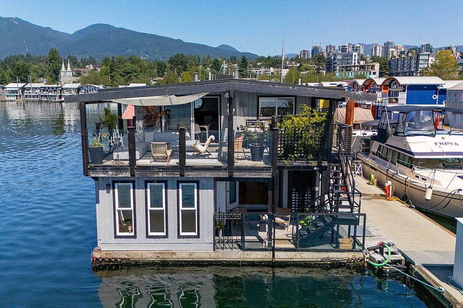 A27 415 W Esplanade Avenue North Vancouver, BC - 33