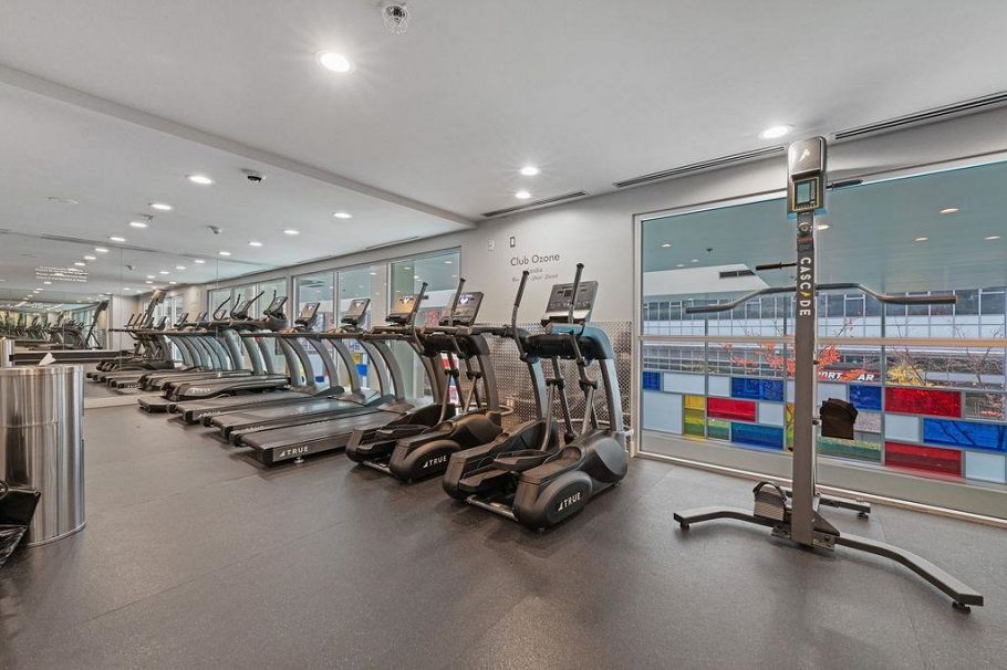 2205 111 W Georgia Street Vancouver, BC - 33