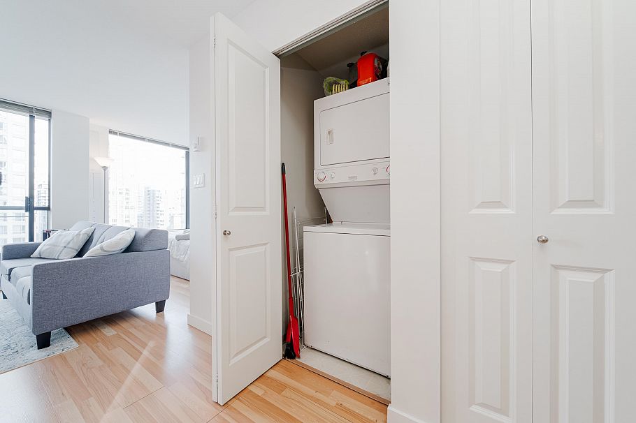 1003 1295 Richards Street Vancouver, BC - 5