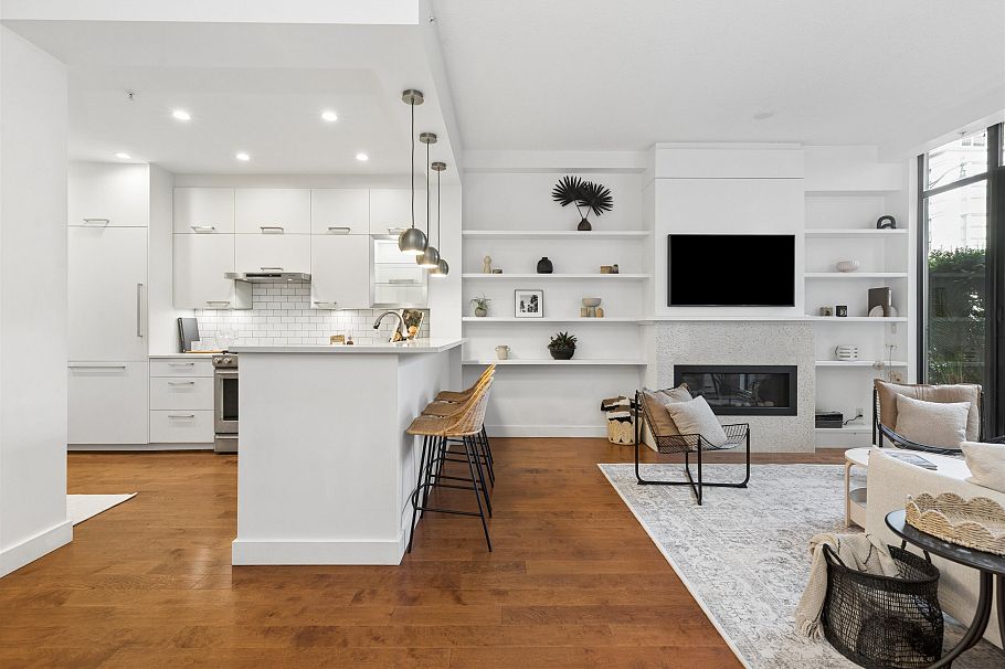 2288 Redbud Lane Vancouver, BC - 2