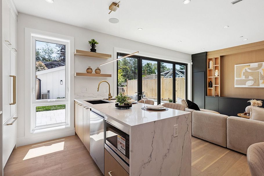 #2 2244 E 11th Avenue Vancouver, BC - 21