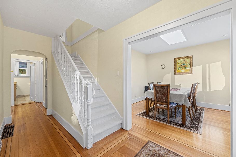 4069 W 14th Avenue Vancouver, BC - 16