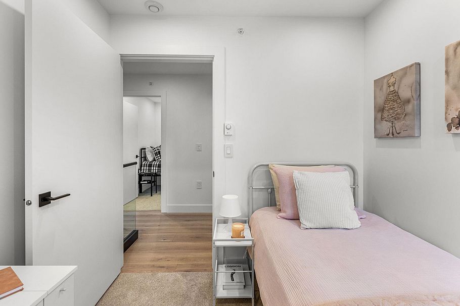 2632 Ward Street Vancouver, BC - 32