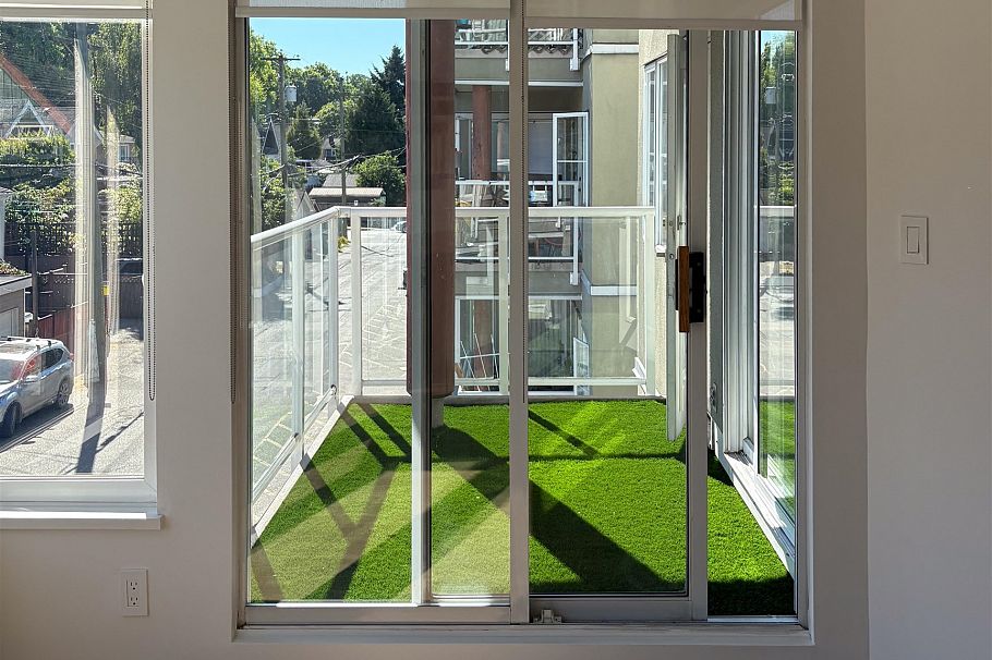 216 3250 W Broadway Vancouver, BC - 22