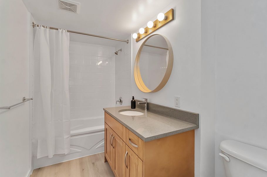 205 6595 Willingdon Avenue Burnaby, BC - 12