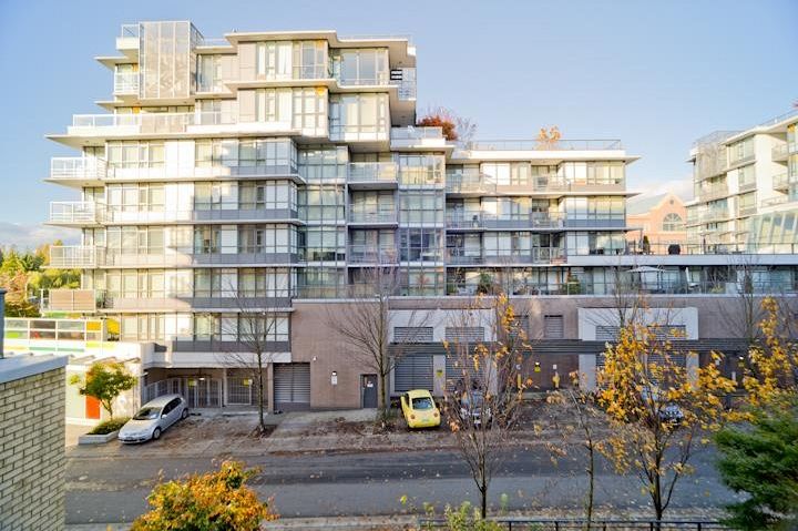 302 2033 W 10th Avenue Vancouver, BC - 2