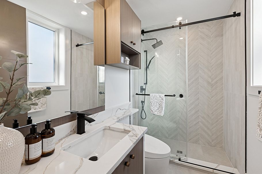 1 847 E 10 Avenue Vancouver, BC - 21