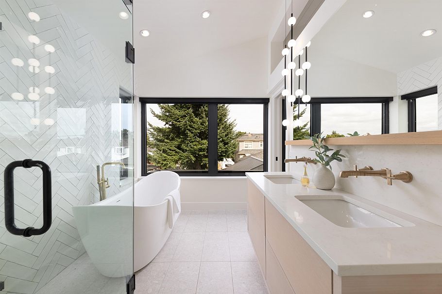 4626 Windsor Street Vancouver, BC - 26