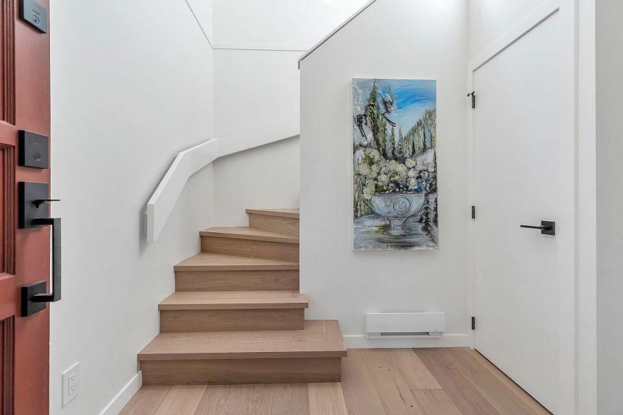 1340 W 7th Avenue Vancouver, BC - 8