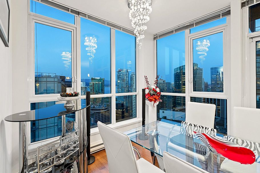 3303 1189 Melville Street Vancouver, BC - 5