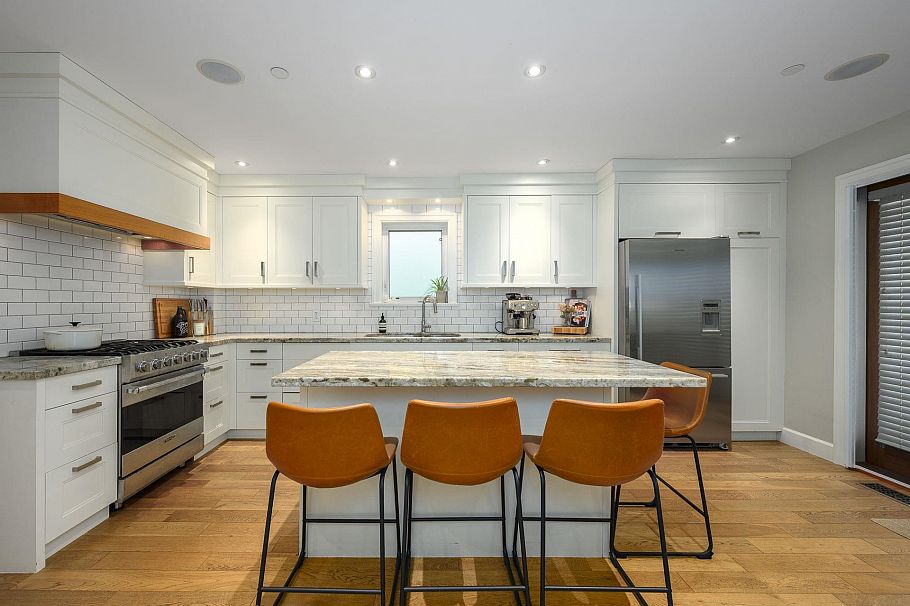 4241 Balkan Street Vancouver, BC - 3