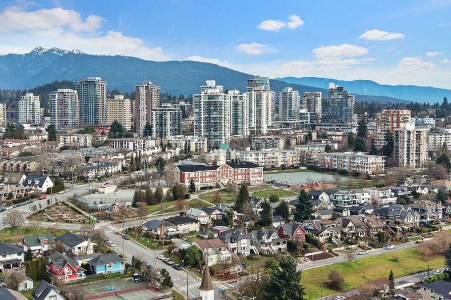 201 341 Mahon Avenue North Vancouver, BC - 30