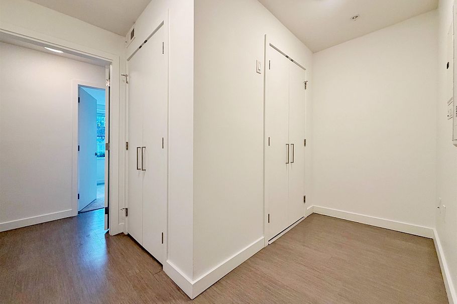 11 368 W 64th Avenue Vancouver, BC - 24