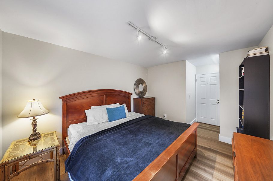 101 2935 Spruce Street Vancouver, BC - 18