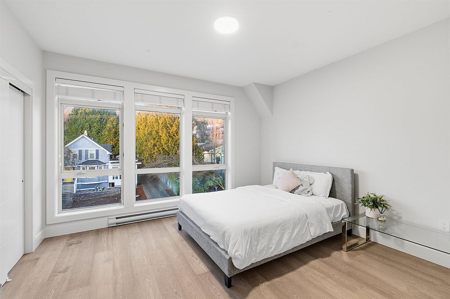 2 115 W Queens Road North Vancouver, BC - 17