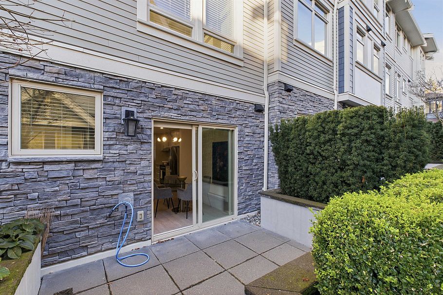 2 115 W Queens Road North Vancouver, BC - 8