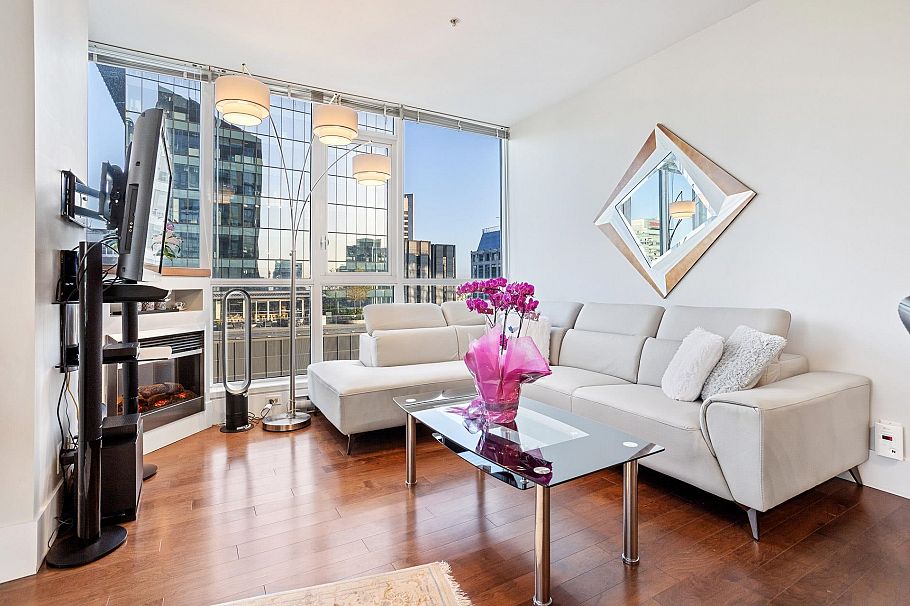 3303 1189 Melville Street Vancouver, BC - 21