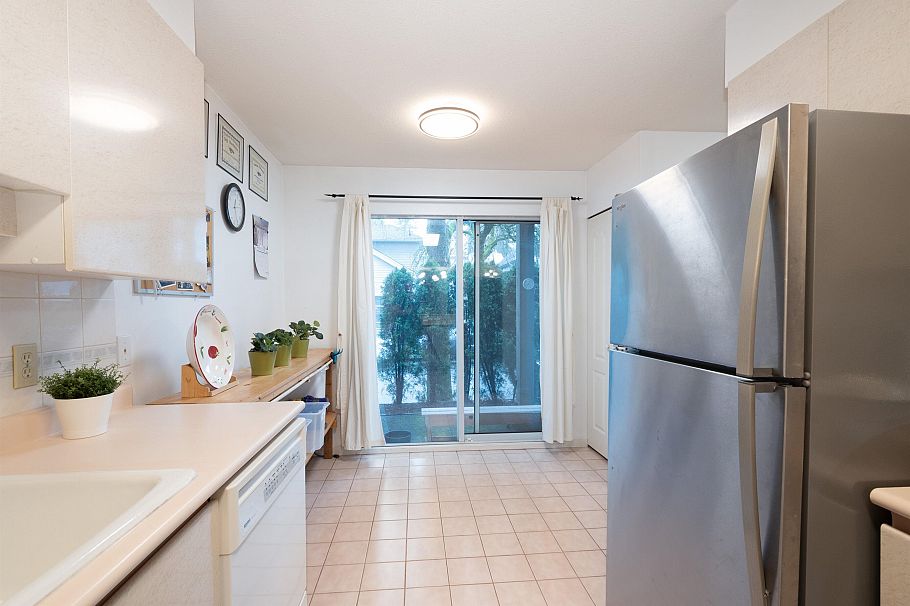 10 815 Tobruck Avenue North Vancouver, BC - 19