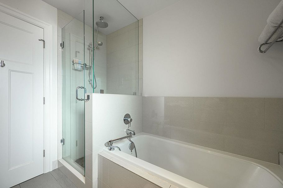 4241 Balkan Street Vancouver, BC - 23