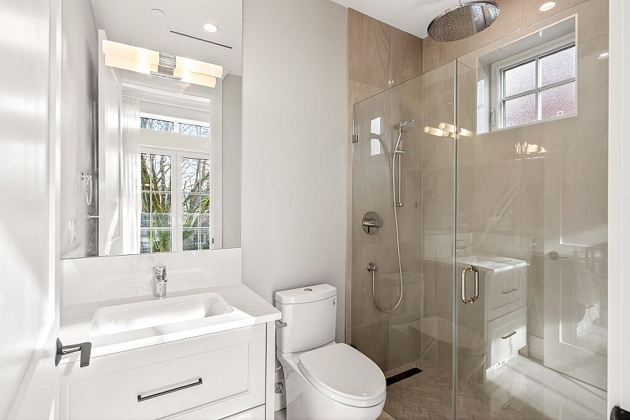 4089 W 19th Avenue Vancouver, BC - 24