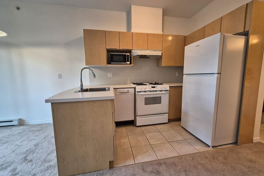 806 1239 W Georgia Street Vancouver, BC - 11