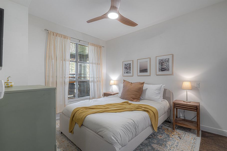 110 1468 St. Andrews Avenue North Vancouver, BC - 12