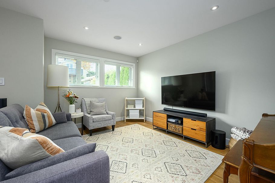 4241 Balkan Street Vancouver, BC - 8