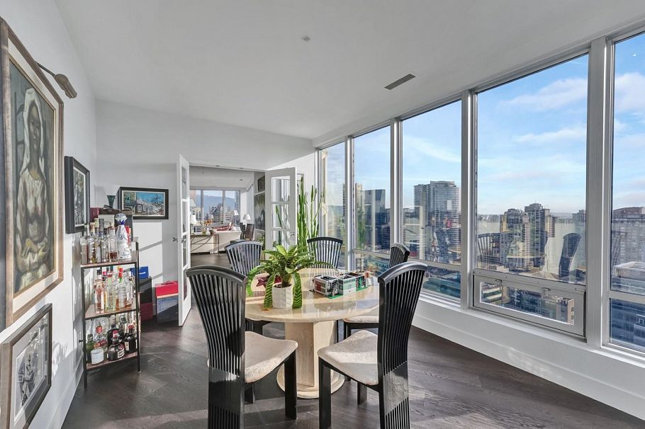 2106 989 Nelson Street Vancouver, BC - 15