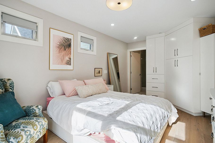 764 E 14th Avenue Vancouver, BC - 14