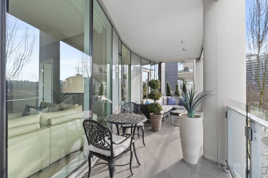 406 1616 Columbia Street Vancouver, BC - 23