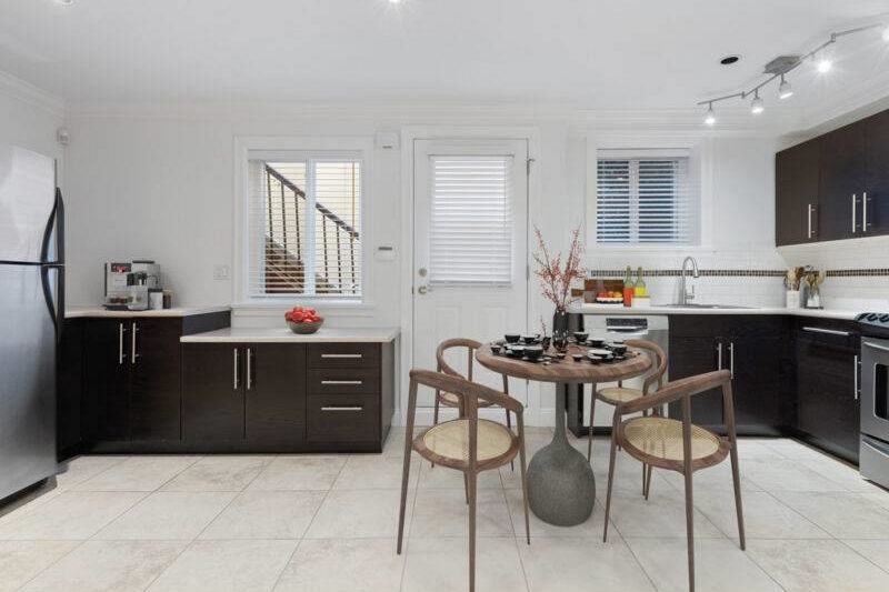 Basement Suite 4352 CAROLYN DRIVE, North Vancouver BC V7R 4A6 North Vancouver, BC - 3