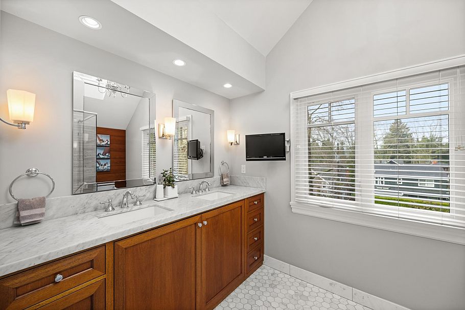 5869 Dunbar Street Vancouver, BC - 24