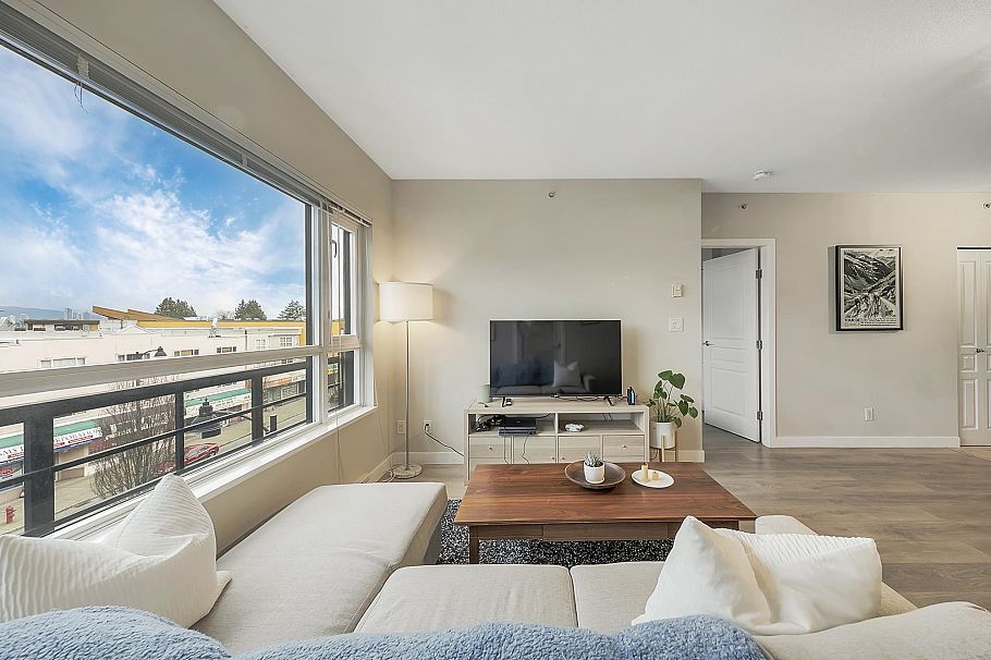 415 4028 Knight Street Vancouver, BC - 7