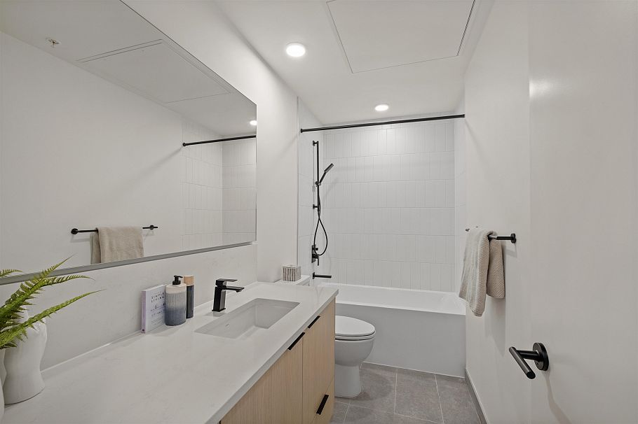 103 333 St. Davids Avenue North Vancouver, BC - 12