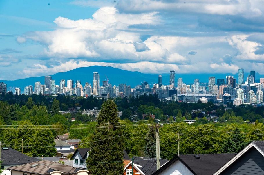 2765 E 27th Avenue Vancouver, BC - 18